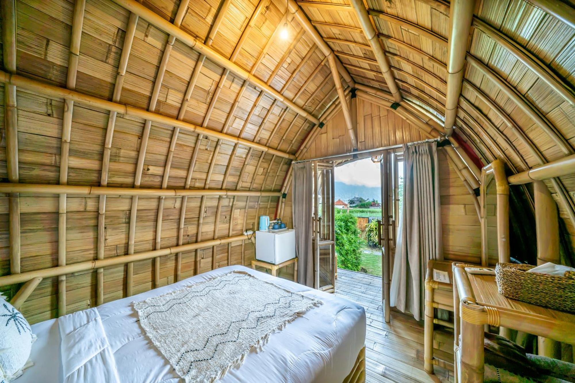 Tegal Bamboo Cottages & Private Hot Spring Baturaja  المظهر الخارجي الصورة